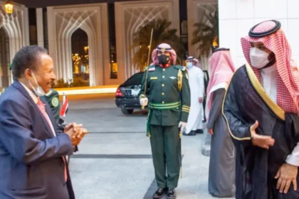 السعودية تدير مشاورات سودانية لإنشاء حكومة مدنية جديدة بالتعاون مع البرهان