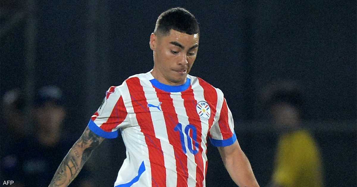 بطل الطرد ألميرون يصبح أول لاعب يطرد لغطاء الفم في كأس العالم