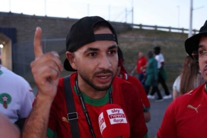 مشجع مغربي يصاب بضربة شمس داخل ملعب بوسطن ويحال للمسعفين خلال المباراة