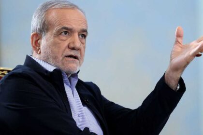 بوشكيان يؤكد عدم نية إيران تطوير قنبلة ذرية ورفض التخلي عن حق التخصيب في محادثات سويسرا