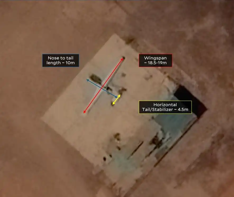مسيّرة صينية متطابقة مع BZK-005E تظهر في مطار يخضع لسيطرة الجنجويد في دارفور.