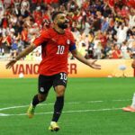 مصر تعادل مع نيوزيلندا بهدفين لهدف في مباراة المجموعة السابعة.