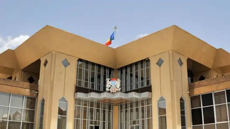 قنصل السودان في أبشي يفنّد ما نشره موقع دارفور 24 حول ابعاده من تشاد