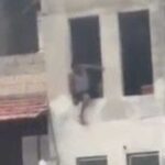 رجل يلقى نفسه من مبنى وسط مشكلات صحية نفسية يُنقذ ويُنقل للمستشفى