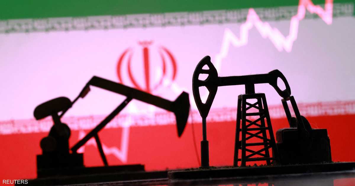 انخفاض أسعار النفط بسبب تمديد تمكين التعاملات الإيرانية حتى أغسطس