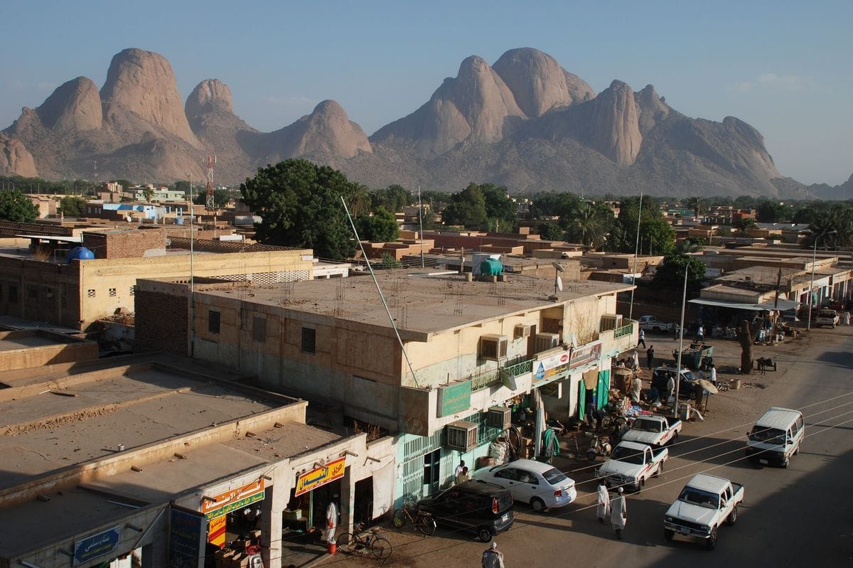 هجوم مسلح على فريق إغاثة بمدينة كسلا السودانية ويتمكن من النجاة دون إصابات.