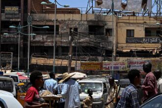 انقسام السودان على منطقتين يعمق الانهيار الاجتماعي والاقتصادي.