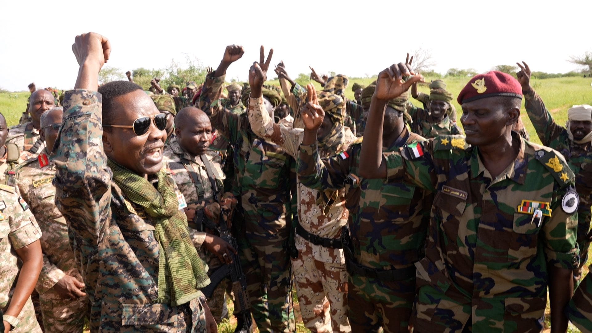 الهجوم على المشتركة في المدن هل بسبب أخطائها أم توجيهات قيادة الجيش؟