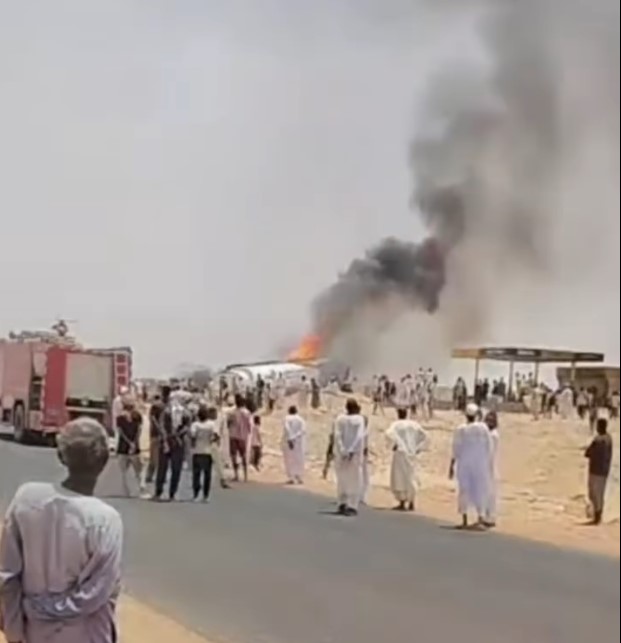 حريق يلتهم تانكر وقود بمحطة أبوفهد في مروي
