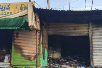 الحرائق تلتهم محلات تجارية بالسوق الكبير في الأبيض