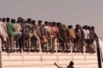 هروب جماعي لـ 200 شخص وقطع طريق وادي حلفا أمنياً.