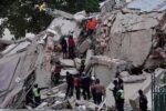 زلزالان قويان يضربان غرب فنزويلا ويتسببان في أضرار وتحذيرات من تسونامي.