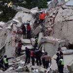 زلزالان قويان يضربان غرب فنزويلا ويتسببان في أضرار وتحذيرات من تسونامي.