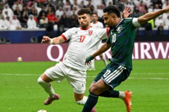 السعودية تستعد للمونديال برصيد نجمها الدوسري وصعوبة المجموعة وتغير المدرب