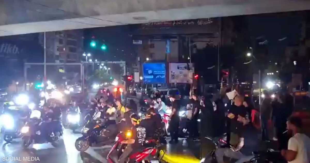 مناصرين لحزب الله يغشرون احتجاجا على اتفاق الإطار اللبناني الإسرائيلي الأميركي