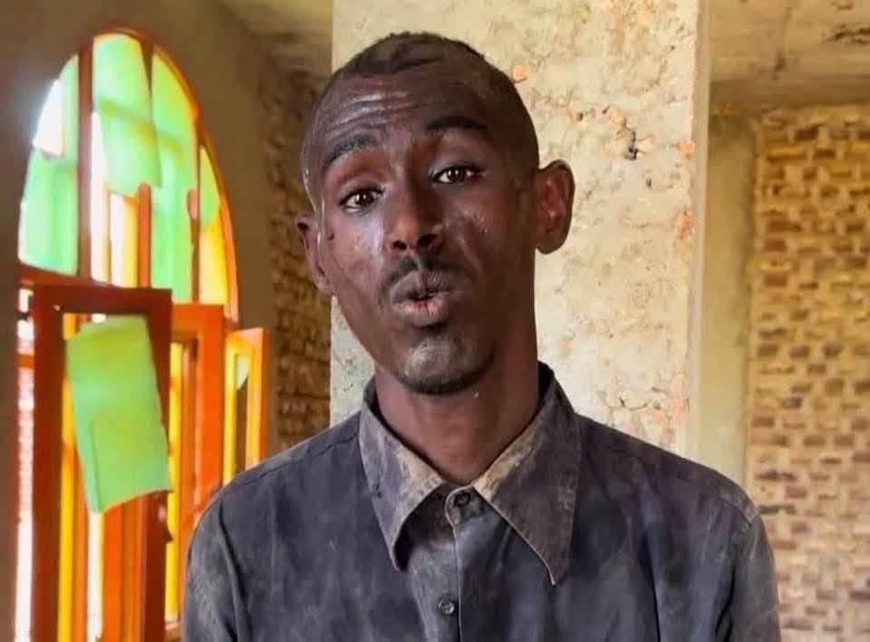 طالب أسرة حسين نصرالدين السلطات بفتح تحقيق عاجل في اعتقاله واعتداءات عليه.