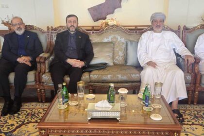 إيران و Oman تطلقان اللجنة المشتركة لمضيق هرمز لمناقشة الحقوق السيادية والإدارة المستقبلية.