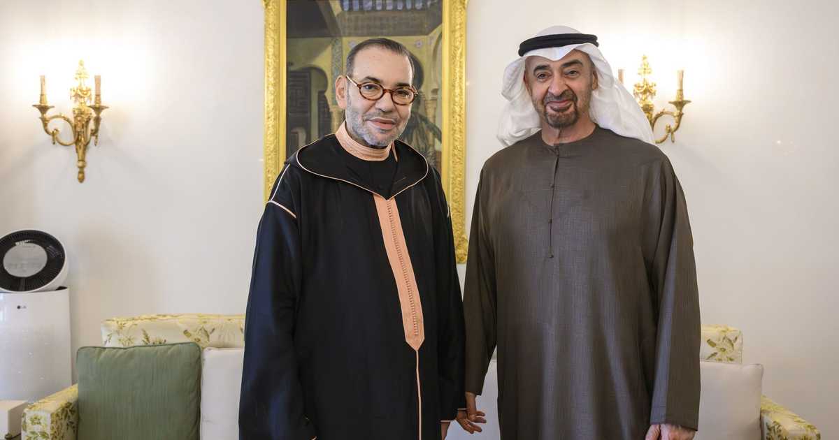 الشيخ محمد بن زايد والمغفور له الملك محمد السادس يبحثان العلاقات الأخوية والتعاون المشترك بين الإمارات والمغرب
