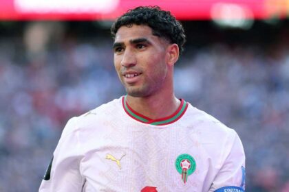 حكيمي يصل إلى 100 مباراة دولية مع المغرب ويصبح ثاني لاعب في التاريخ يحقق هذا الإنجاز.