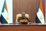مجلس السيادة يدعو المواطنين لعدم الانسياق وراء شائعات ومعلومات مضللة.