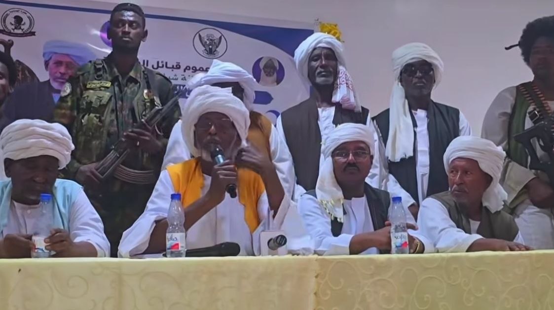 ناظر قبائل الهدندوة يحسم الجدل ويؤكد أولوية وحدة الصف في شرق السودان فوق الخلافات القبلية.
