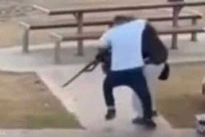الأحمد يواجه تهمتي اعتداء وترهيب بخصوص والده في سيدني