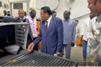 رئيس الوزراء يوجه بتجويد أداء مطار بورتسودان وتسهيل إجراءات المسافرين ورفع كفاءة الخدمات