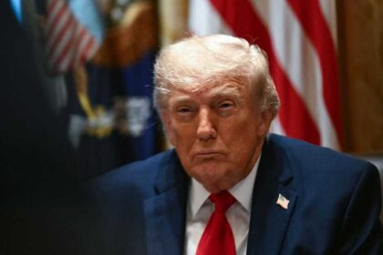 البيت الأبيض يسعى لمذكرة تفاهم مع إيران لإنهاء الحرب وبدء مفاوضات نووية.