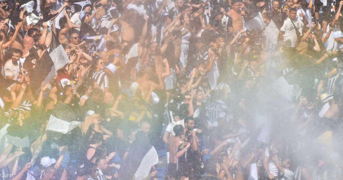 المشجعون يسمح لهم بحمل زجاجة بلاستيكية 600 مل داخل الملاعب في المونديال.