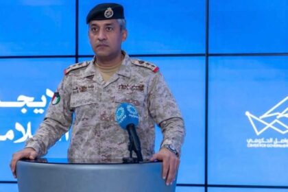 القوات المسلحة ترد على 7 صواريخ بالستية معادية رصدتها داخل المجال الجوي الكويتي فجر السبت