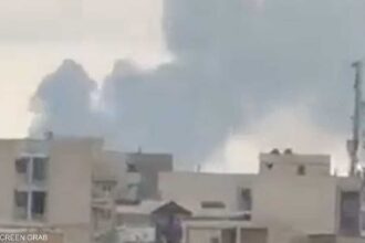 إسرائيل تستهدف مواقع في إيران بصواريخ باليستية الجوية