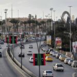 مخرجات حوار ليبيا تركز على انتخابات وطنية وتوحيد مؤسسات الدولة وتعزيز الحوكمة والاقتصاد والتنمية المجتمعية عبر حكومة انتقالية مدتها عامان.