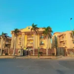 وفاة مواطن سوداني داخل مقر سفارة بلاده بالقاهرة بعد إحضاره لإجراءات سفره.