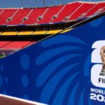 البرازيلي سامبايو يدير مباراة افتتاح المجموعة الأولى في كأس العالم