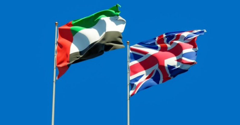الحكومة البريطانية ترفض تسمية الإمارات بشأن مرور مرتزقة كولومبيين عبر قواعدها قبل نشرهم في السودان.