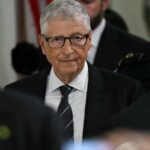 بيل غيتس يتهم إبستين باستغلال معلومات شخصية للضغط عليه