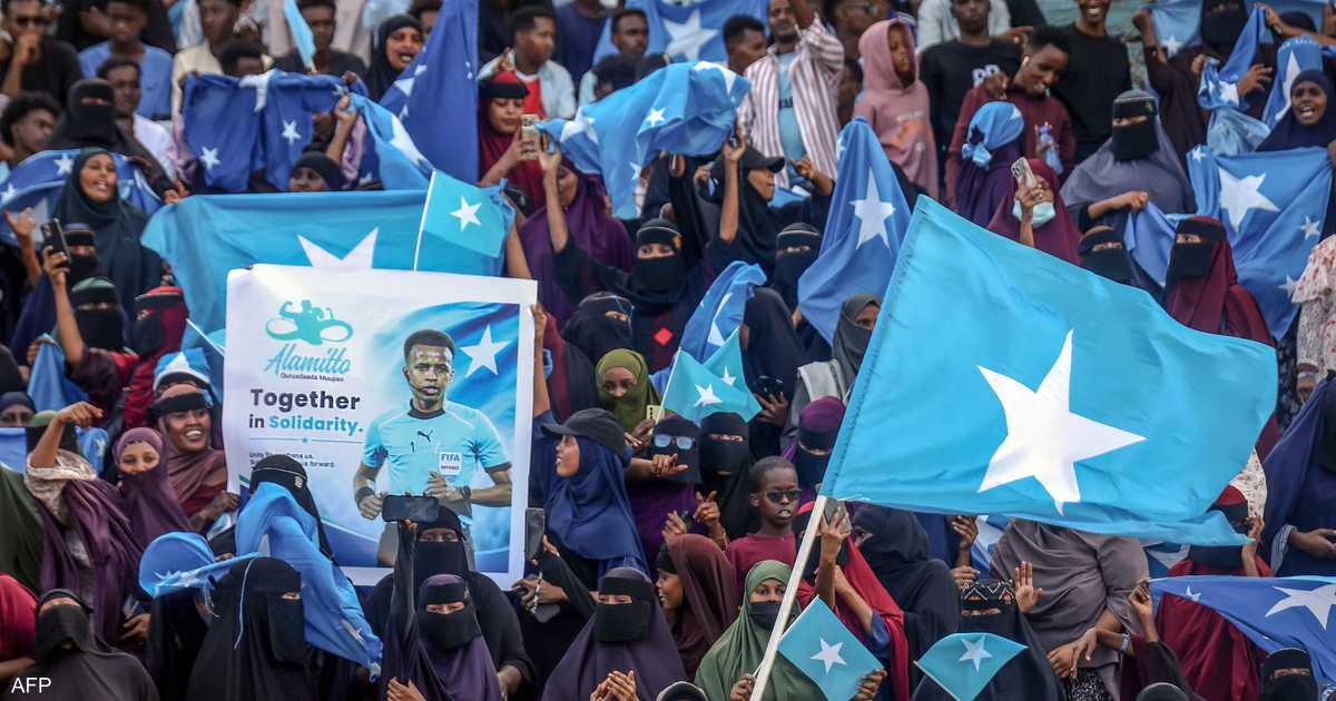 حملة تبرعات لجمع مليون دولار لدعم حكم كرة قدم صومالي