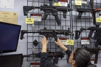 نزاع عائلي يودي بحياة 6 أشخاص في ولاية أيوا الأمريكية ويصيب منفذاً آخر.