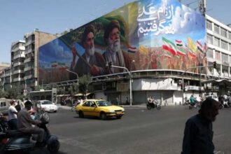 إيران تؤكد عدم اتخاذ قرار نهائي بشأن الاتفاق وتحذر من عدم التنازل عن خطوطها الحمراء