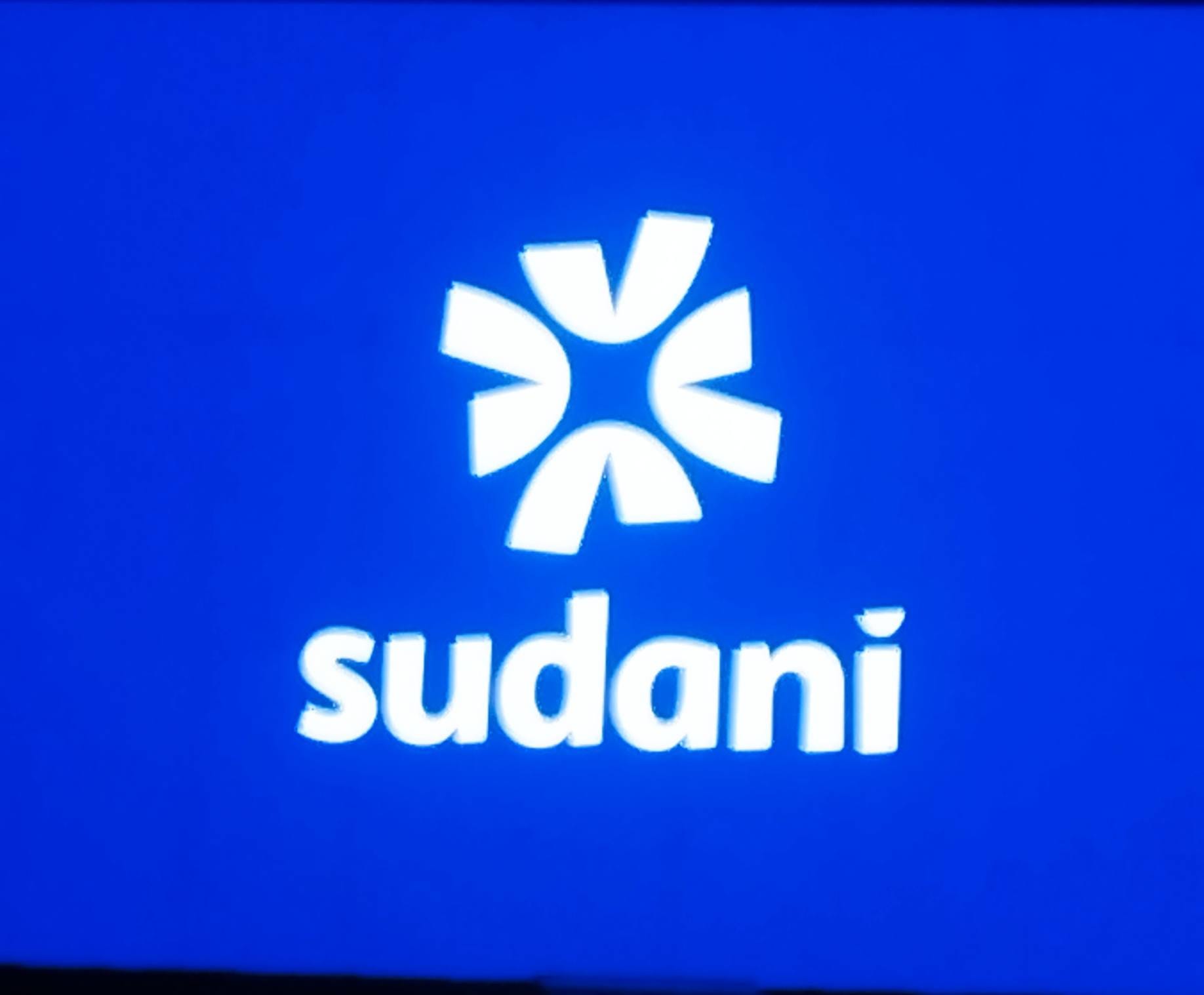 السوداني ترد على نقاشات حملتها الإعلانية وتؤكد على الشفافية والالتزام القانوني.