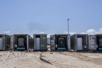 محطات إماراتية لتحلية مياه غزة تضخ مليوني جالون يومياً للمستفيدين الفلسطينيين