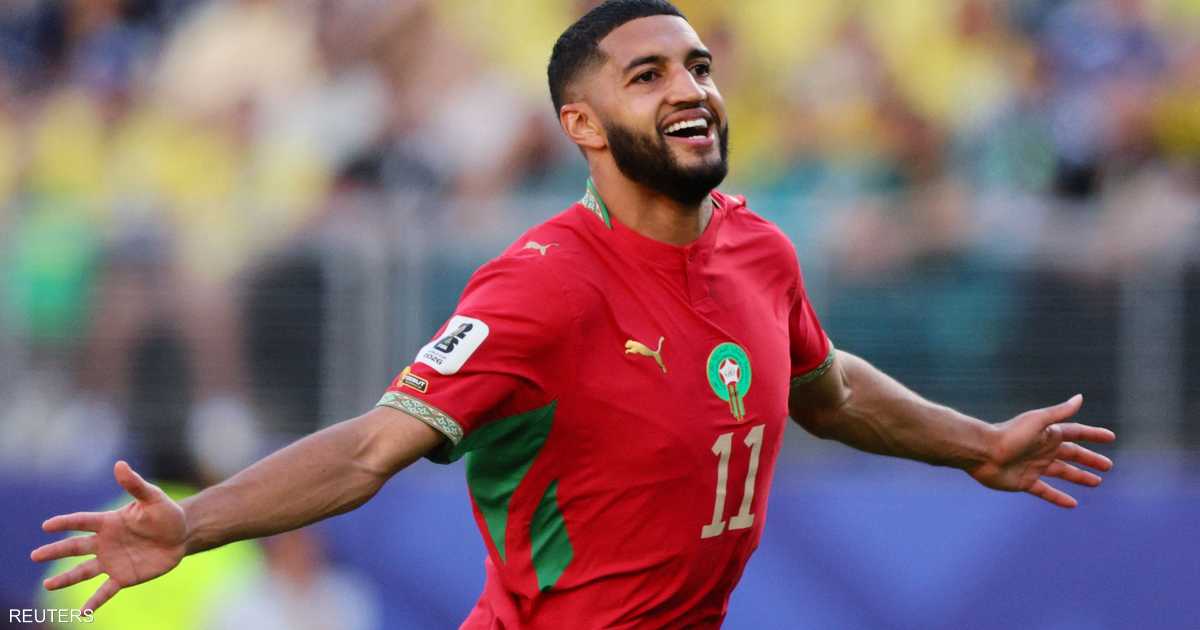 هدف صيباري يفتتح التسجيل لمنتخب المغرب في مواجهة البرازيل في كأس العالم.