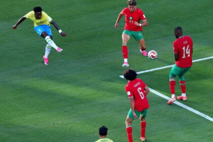 فينيسيوس يسجل في شباك المغرب في الشوط الأول من مباراة كأس العالم 2026