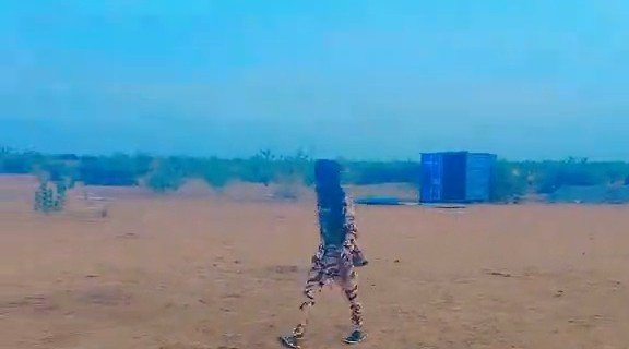 مقتطفات من مقاتل الدعم السريع تكشف وجود مئات طائرات الدرون الهجومية في مطار نيالا.