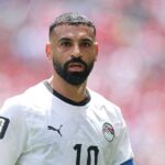 بن.hamad يهنئ الرئيس العالمي لكرة القدم بعيد ميلاده ويشيد بدور صلاح في نجاح مونديال 48 منتخباً.