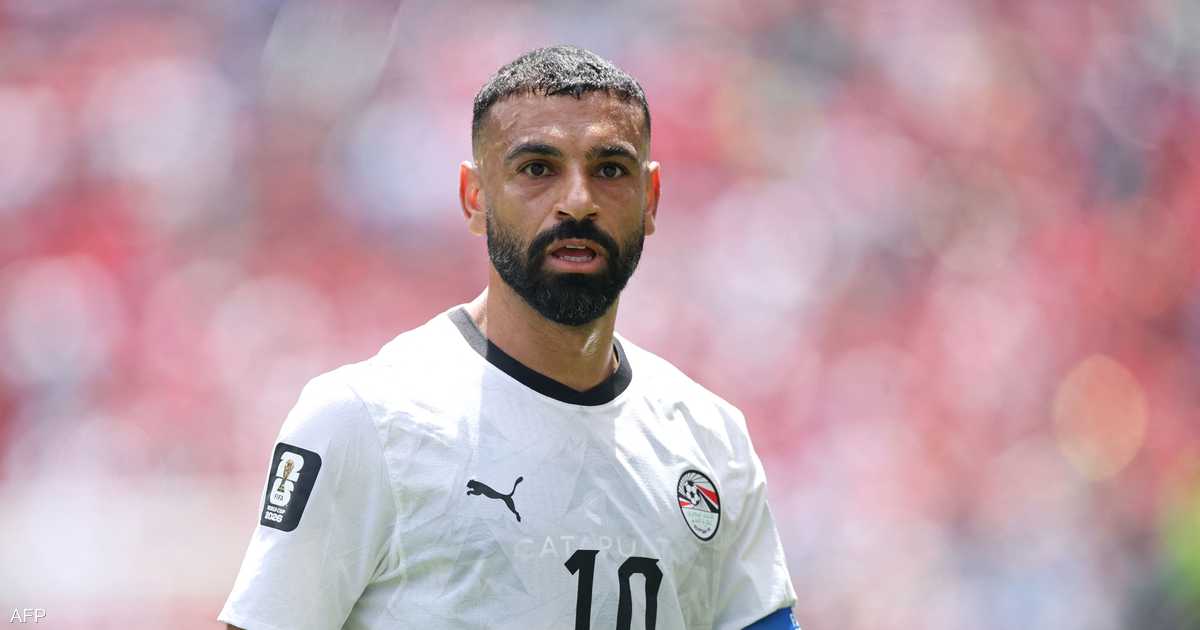 بن.hamad يهنئ الرئيس العالمي لكرة القدم بعيد ميلاده ويشيد بدور صلاح في نجاح مونديال 48 منتخباً.