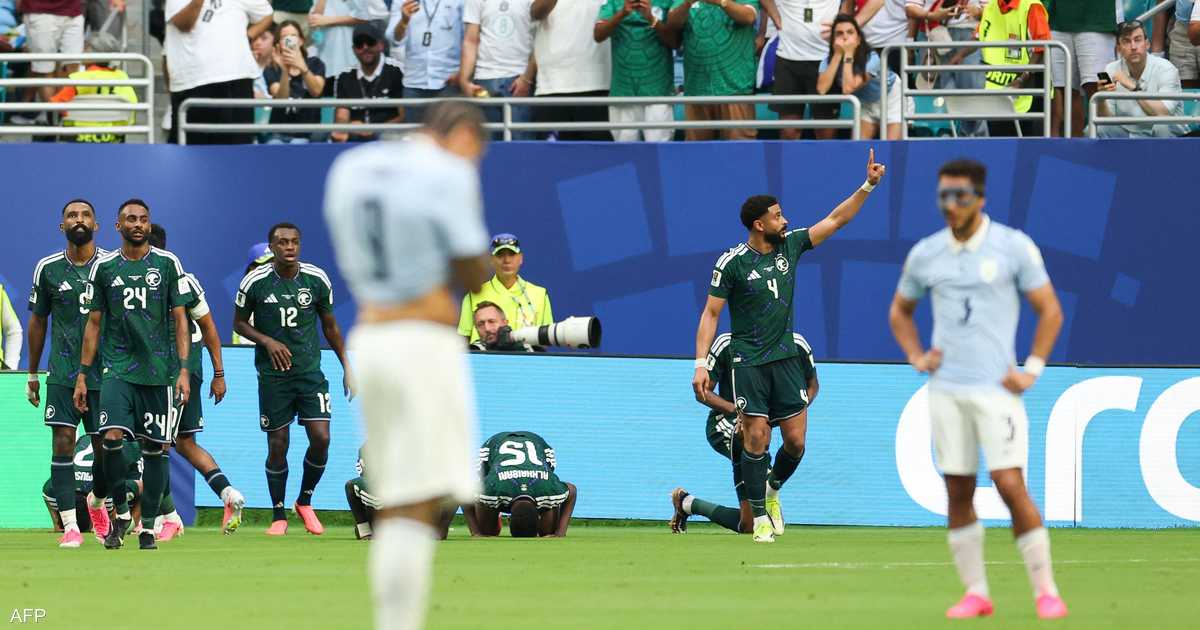 السعودية والأوروغواي يتقاسمان النقاط بعد التعادل 1-1 في افتتاح مشوارهما بالمونديال