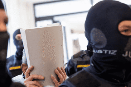 نمساويون يلاحقون مسؤولين سوريين سابقا بتهمة التعذيب والانتهاكات في قضية الولاية القضائية العالمية