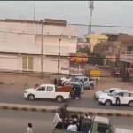 اعتداء مسن في أم درمان على يد القوة المشتركة يثير غضب السودانيين وسؤاليات حول التدخل العنيف.