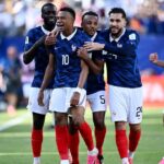 مبابي يتفوق على جيرو ويصبح هداف فرنسا التاريخي في مرمى السنغال